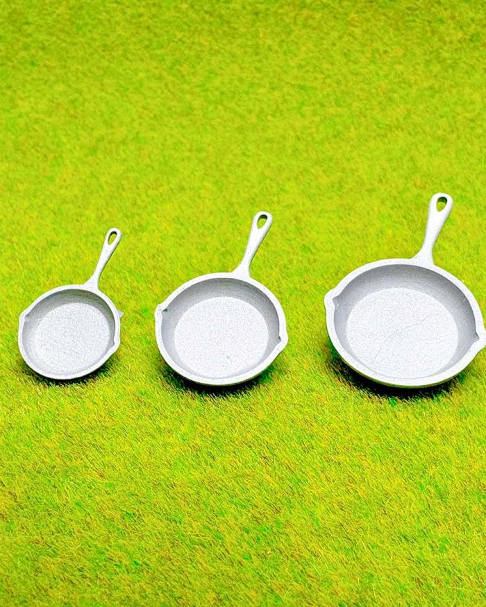 REAL MINIATURE CAMP – スキレット セット